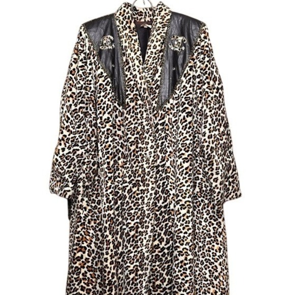 Vtg Old Money Cheetah Coat Full Length Leopard Faux Fur Gaudy Bedazzled Women's